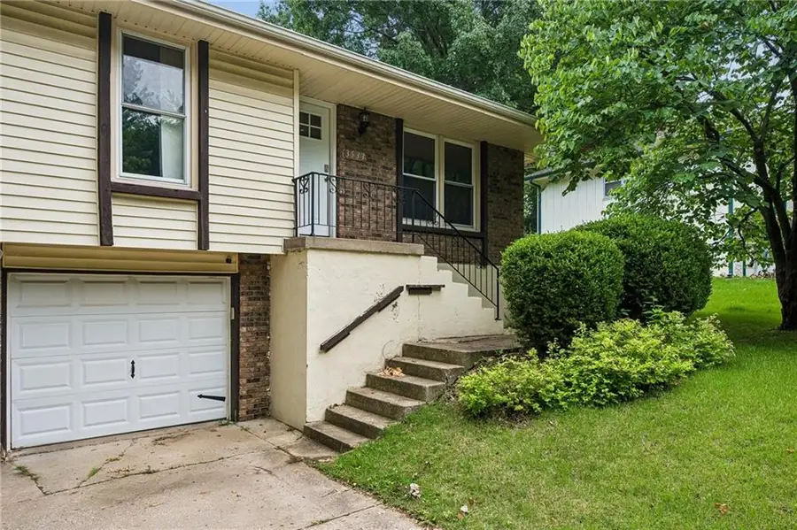 3533 N College Avenue, Kansas City, MO 64117 - #2