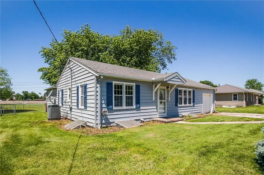 304 Floyd Road, Orrick, MO 64077 - #3