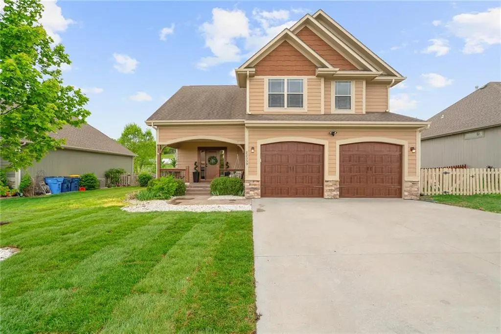 22359 W Cedar Street, Tonganoxie, KS 66086 - #1