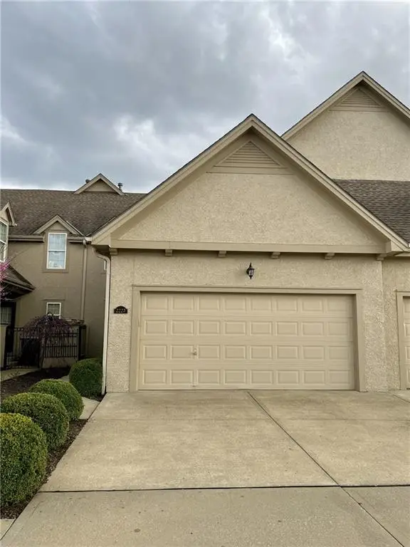 2227 NE 107th Terrace, Kansas City, MO 64155 - #1