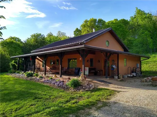 3395 Buck Creek Road, Oskaloosa, KS 66066