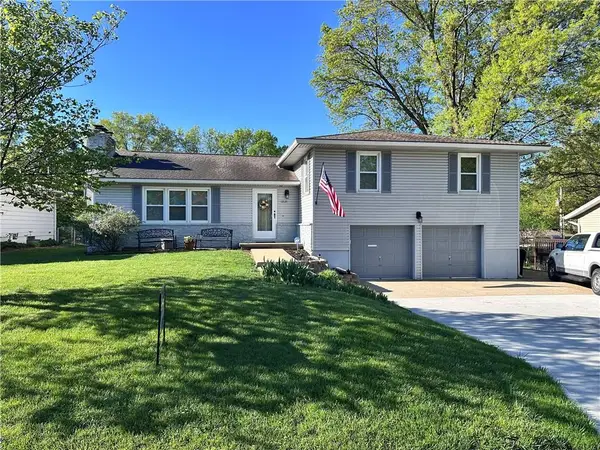 12121 E 39th Terrace S, Independence, MO 64052