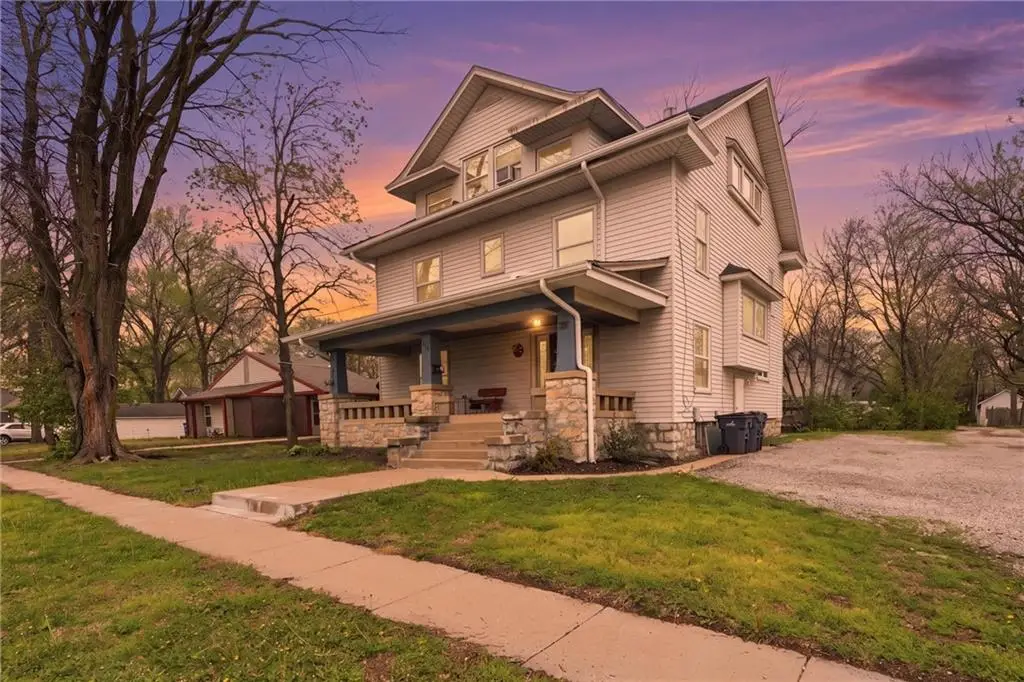 115 S Walnut Street, Olathe, KS 66061 - #1