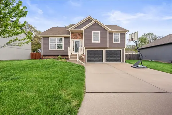 930 NW Scenic Drive, Grain Valley, MO 64029