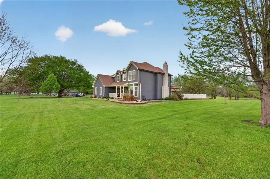 905 Florence Avenue, Raymore, MO 64083 - #2