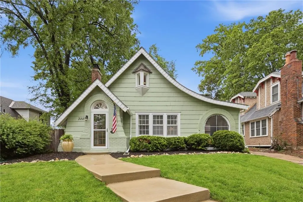 322 E 70th Terrace, Kansas City, MO 64113 - #1