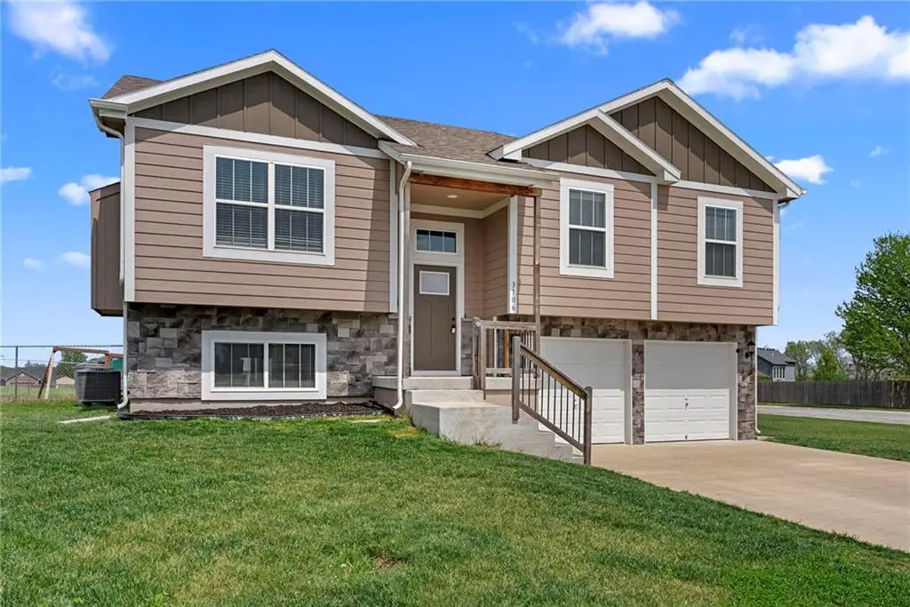 3106 Katy Trail Drive, Harrisonville, MO 64701 - #1