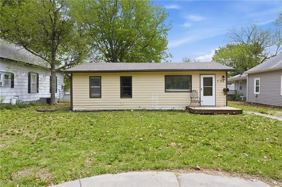 735 S Willow Street, Ottawa, KS 66067 - #3