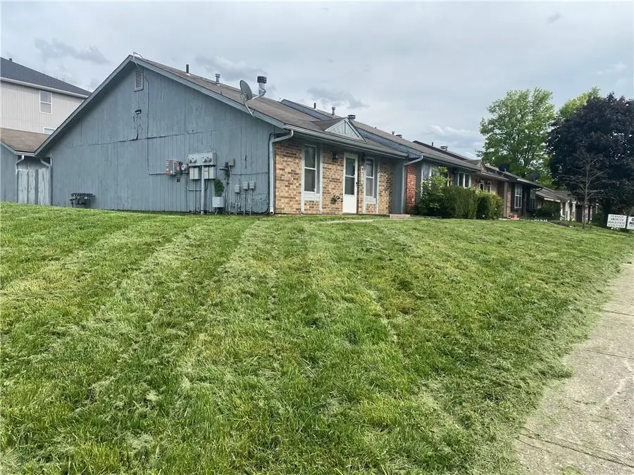 8213 NW Mace Road, Kansas City, MO 64152 - #2