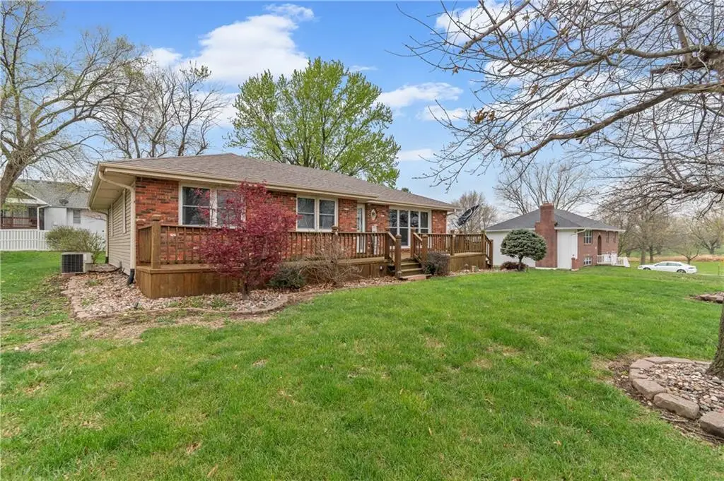 1211 Park Avenue, Cameron, MO 64429 - #1