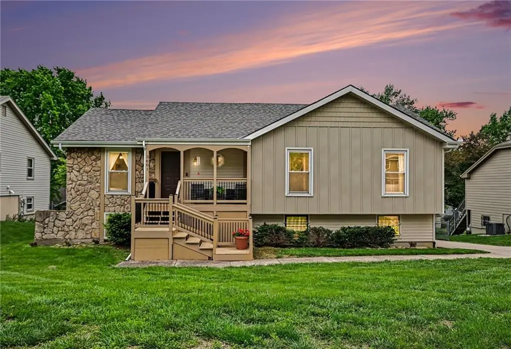 3601 77th Street, Gladstone, MO 64119 - #1