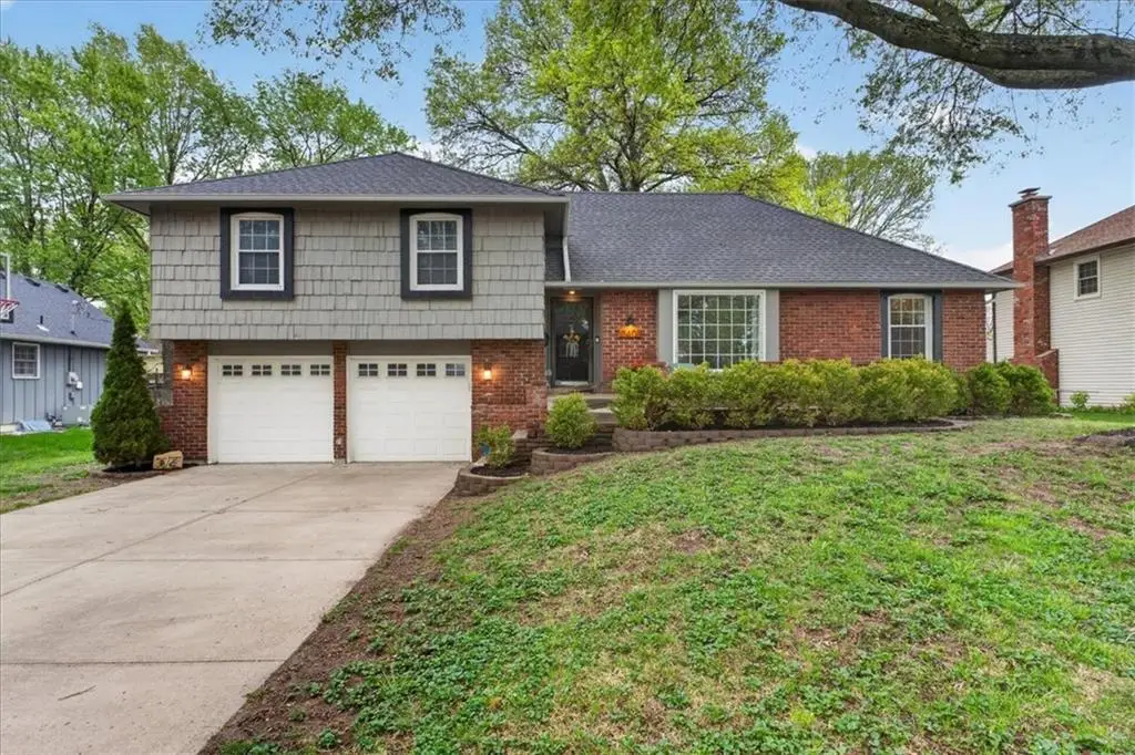 11401 W 72nd Terrace, Shawnee, KS 66203 - #1