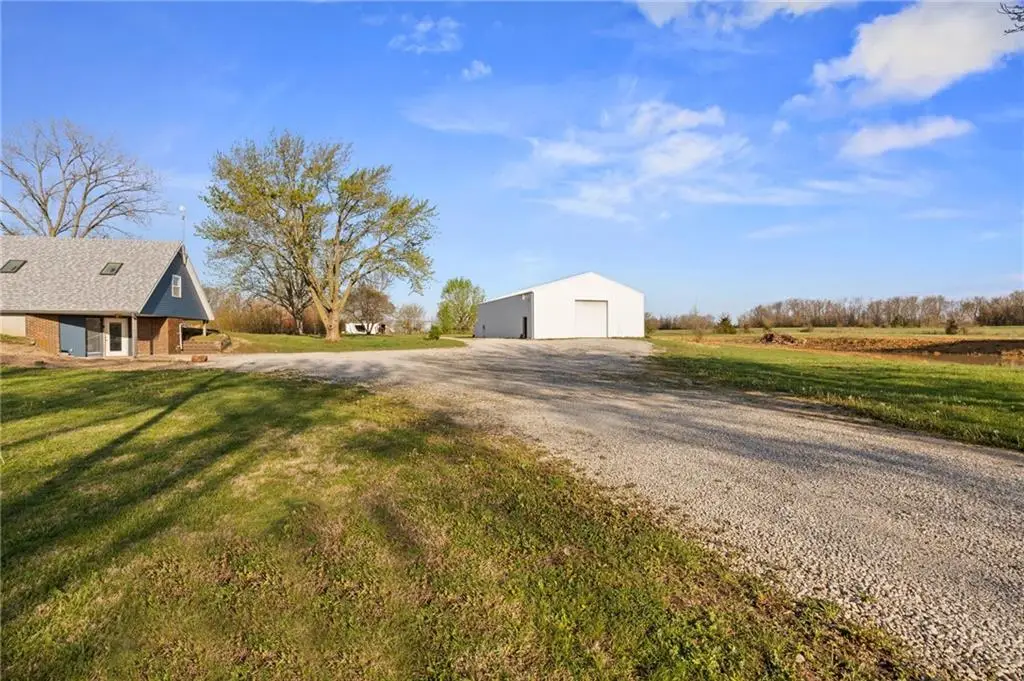 10059 B Highway, Windsor, MO 65360 - #1