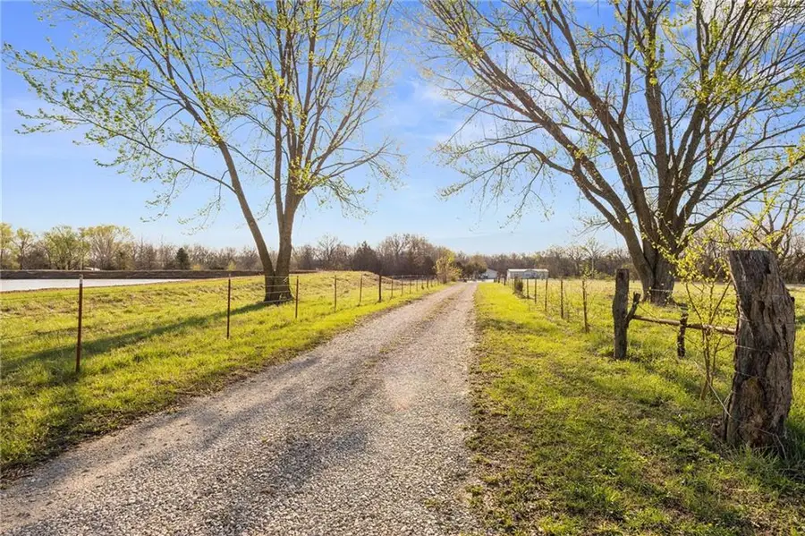 10059 B Highway, Windsor, MO 65360 - #3