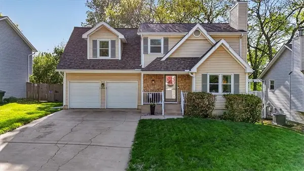 12404 S Seminole Drive, Olathe, KS 66062
