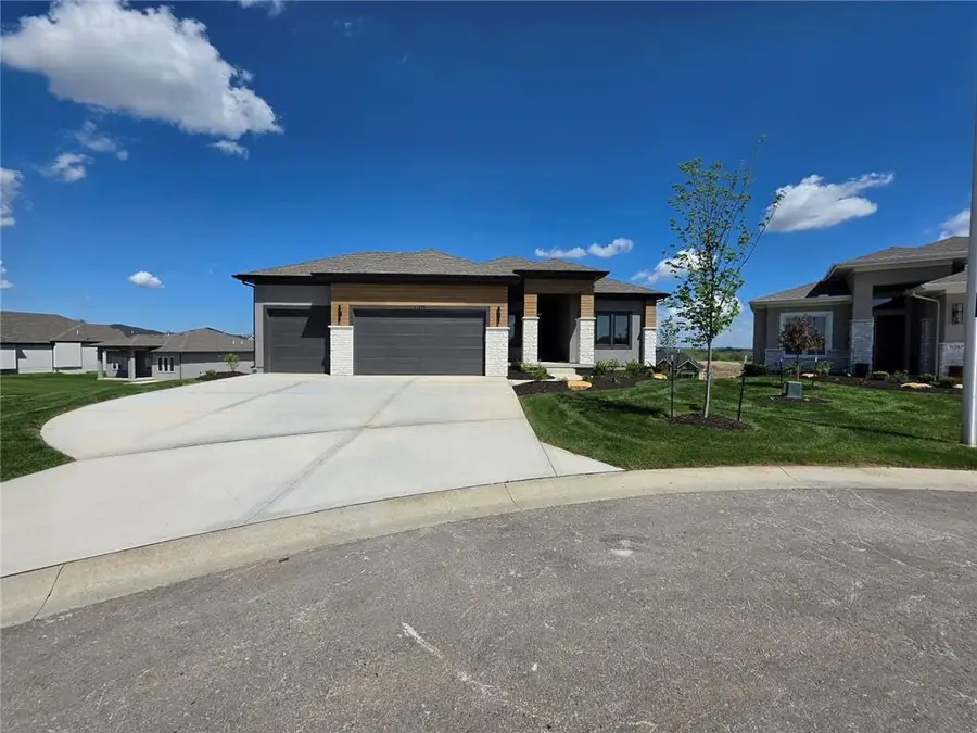 11275 S Gleason Road, Olathe, KS 66061 - #2