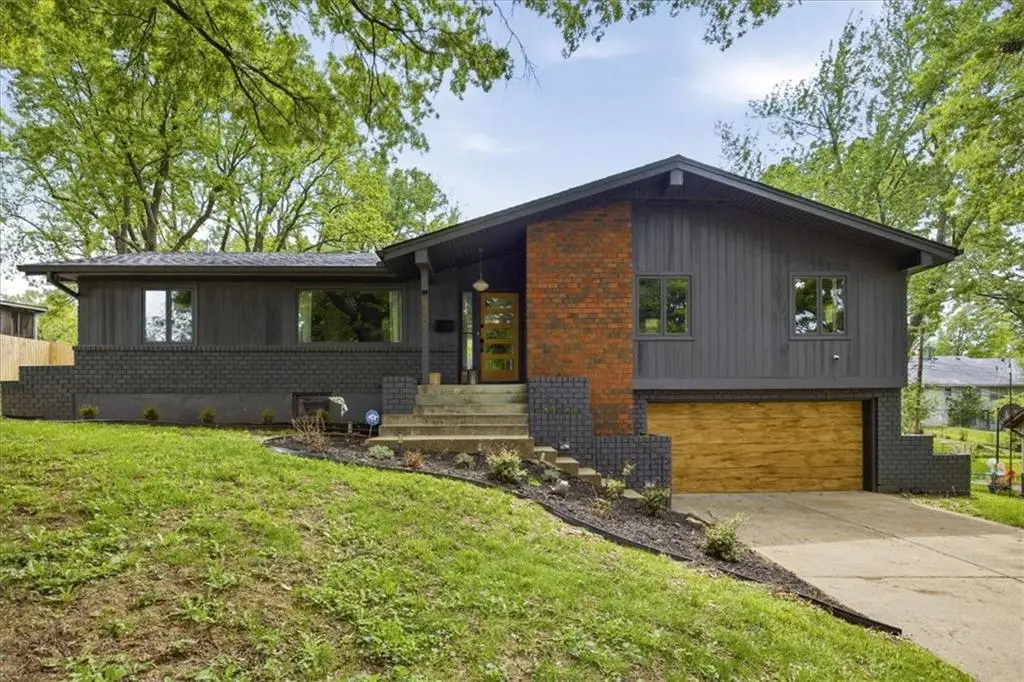 4407 E 108th Street, Kansas City, MO 64137 - #1