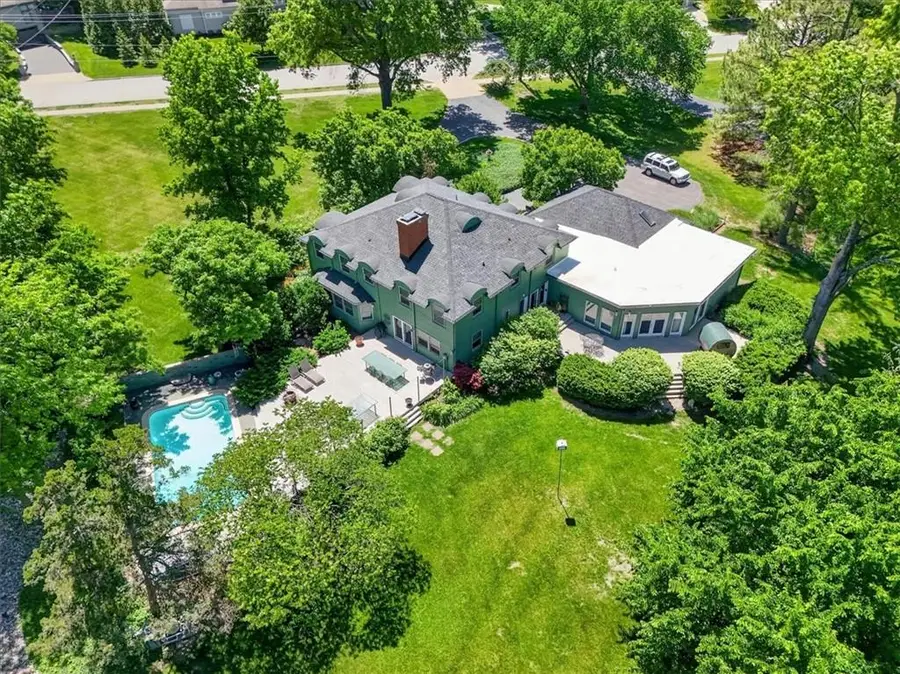 3600 W 89th Street, Leawood, KS 66206 - #3