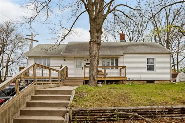 141 E 7th Street, Trenton, MO 64683