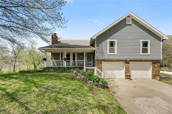 9710 N Conant Avenue, Platte City, MO 64079