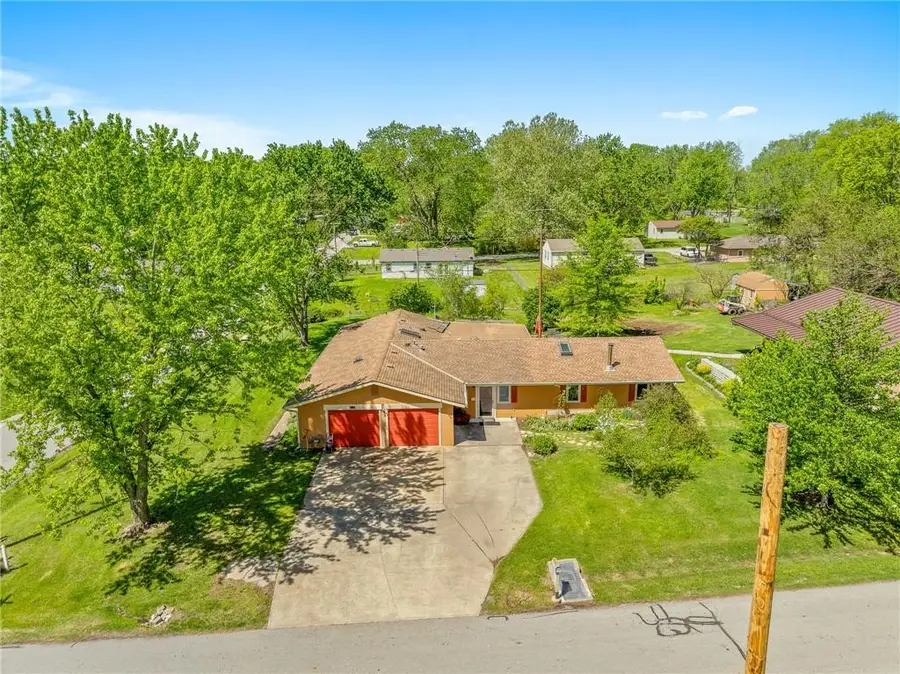 2804 E 174th Street, Belton, MO 64012 - #2