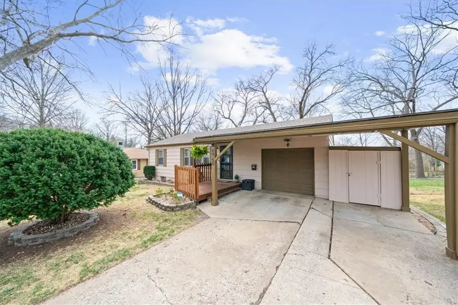 6940 Mackey Street, Overland Park, KS 66204 - #2