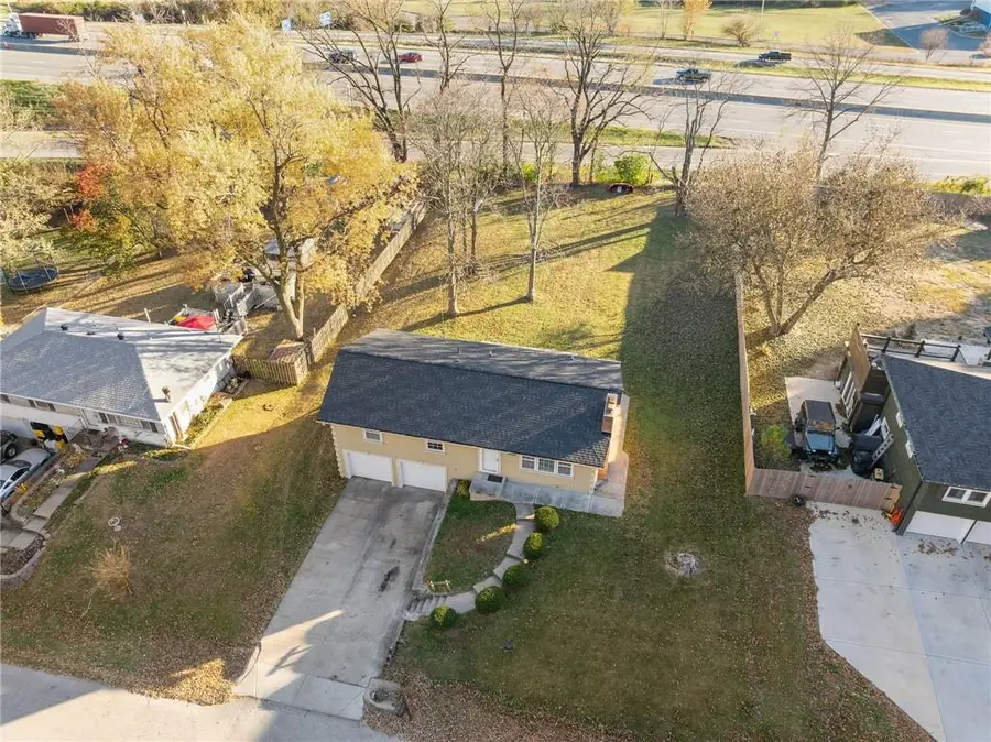 7901 Ella Avenue, Kansas City, KS 66112 - #2