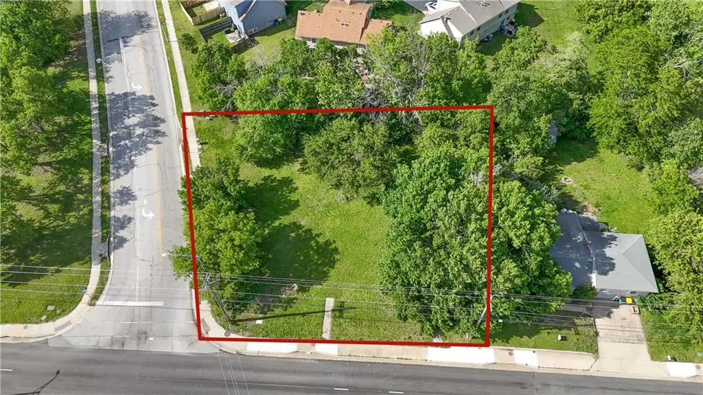 6760 W 151st Street, Overland Park, KS 66223 - #1