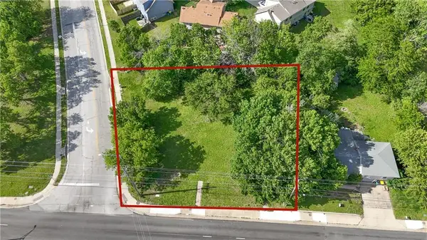 6760 W 151st Street, Overland Park, KS 66223
