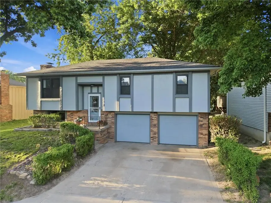 447 Trant Street, Edwardsville, KS 66111 - #2
