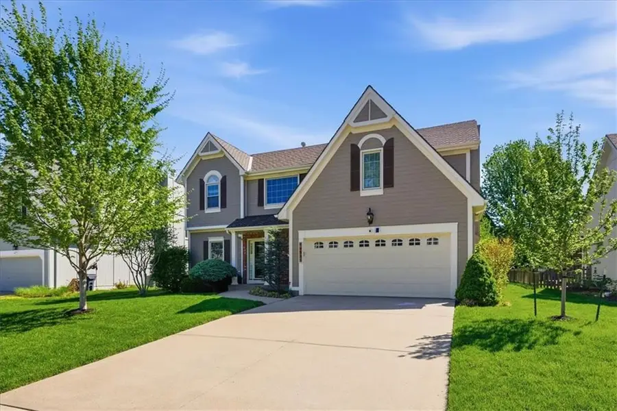 14531 S Kaw Drive, Olathe, KS 66062 - #3