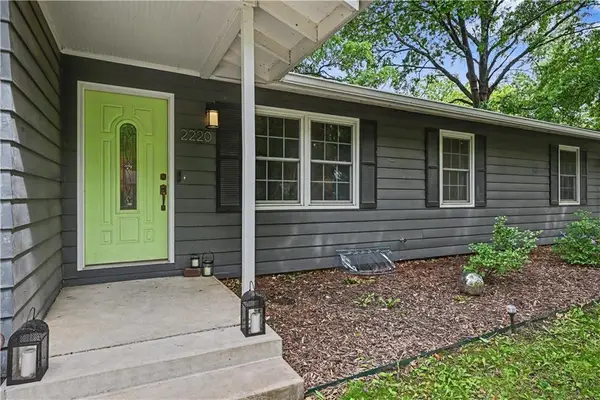 2220 Learnard Avenue, Lawrence, KS 66046