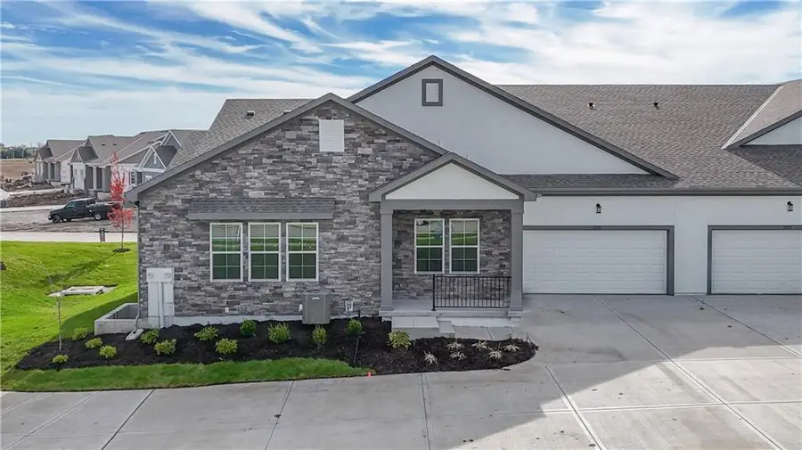 2255 W Dartmouth Street, Olathe, KS 66061 - #3