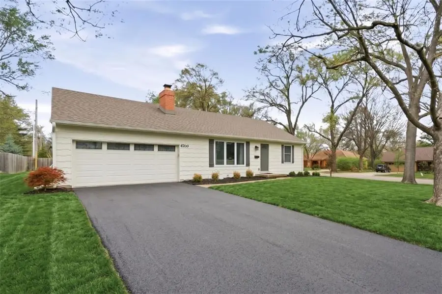 4700 W 65th Terrace, Prairie Village, KS 66208 - #2