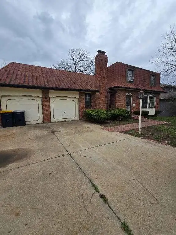 3507 Southern Hills Drive, Kansas City, MO 64137 - #1