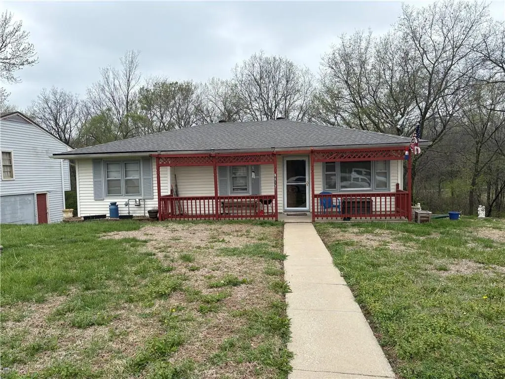5612 Crescent Avenue, Raytown, MO 64133 - #1