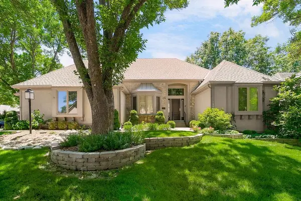 4441 W 124th Terrace, Leawood, KS 66209