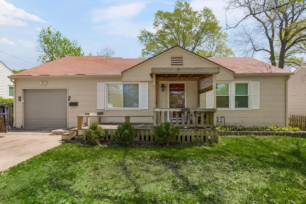 3405 S Arlington Avenue, Independence, MO 64052 - #1