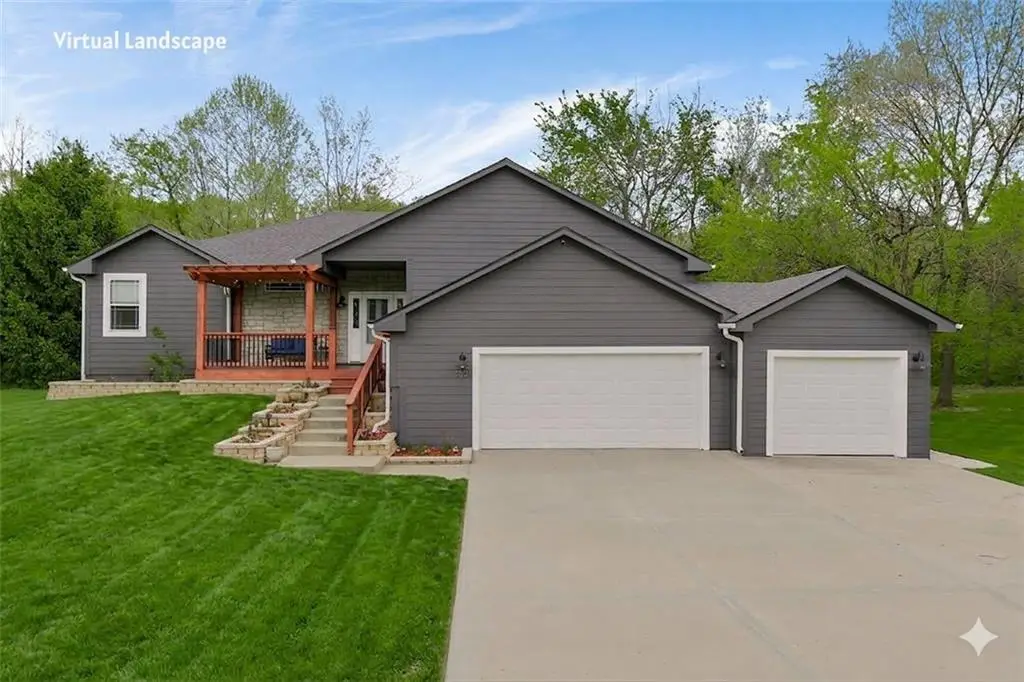 3651 Tonganoxie Road, Leavenworth, KS 66048 - #1