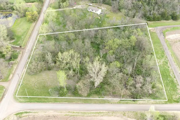 00000 Nemaha Road, Oskaloosa, KS 66066