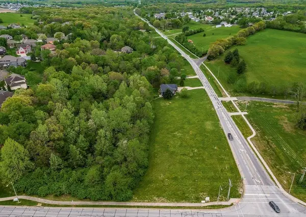 3647 Tonganoxie Road, Leavenworth, KS 66048
