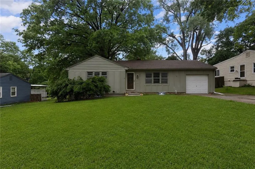 6004 Harris Avenue, Raytown, MO 64133 - #1