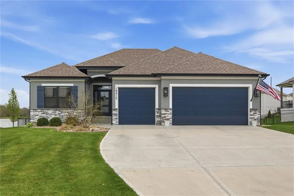 19415 W 201st Terrace, Spring Hill, KS 66083 - #1
