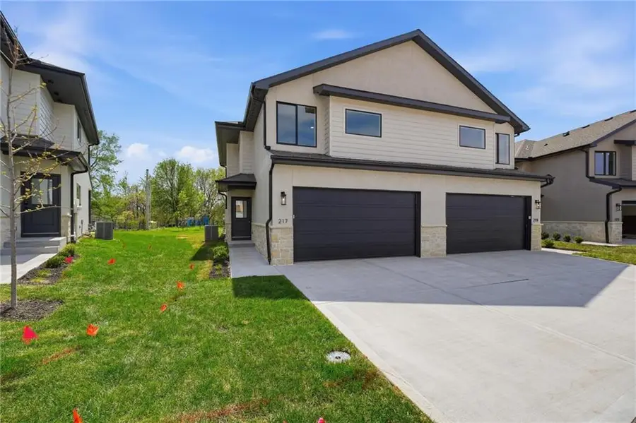 216-218 NW Orchard Court, Lees Summit, MO 64063 - #3
