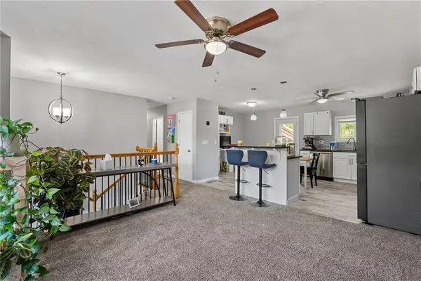 1900 Parkwood Drive, Harrisonville, MO 64701