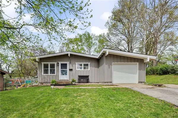 706 W Brown Street, Liberty, MO 64068