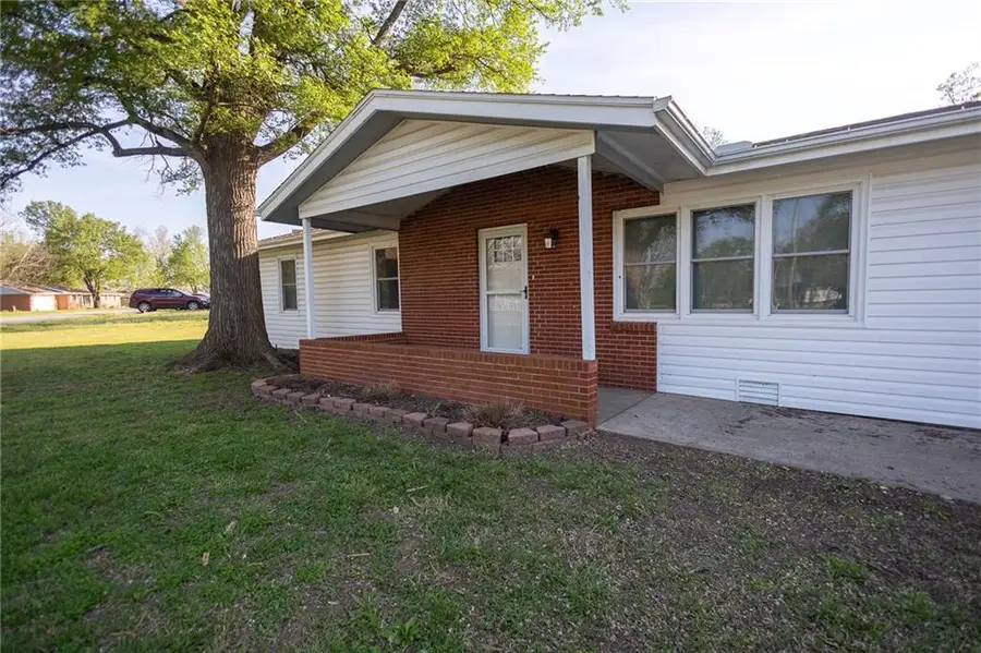 2411 Grand Lane, Independence, KS 67301 - #3