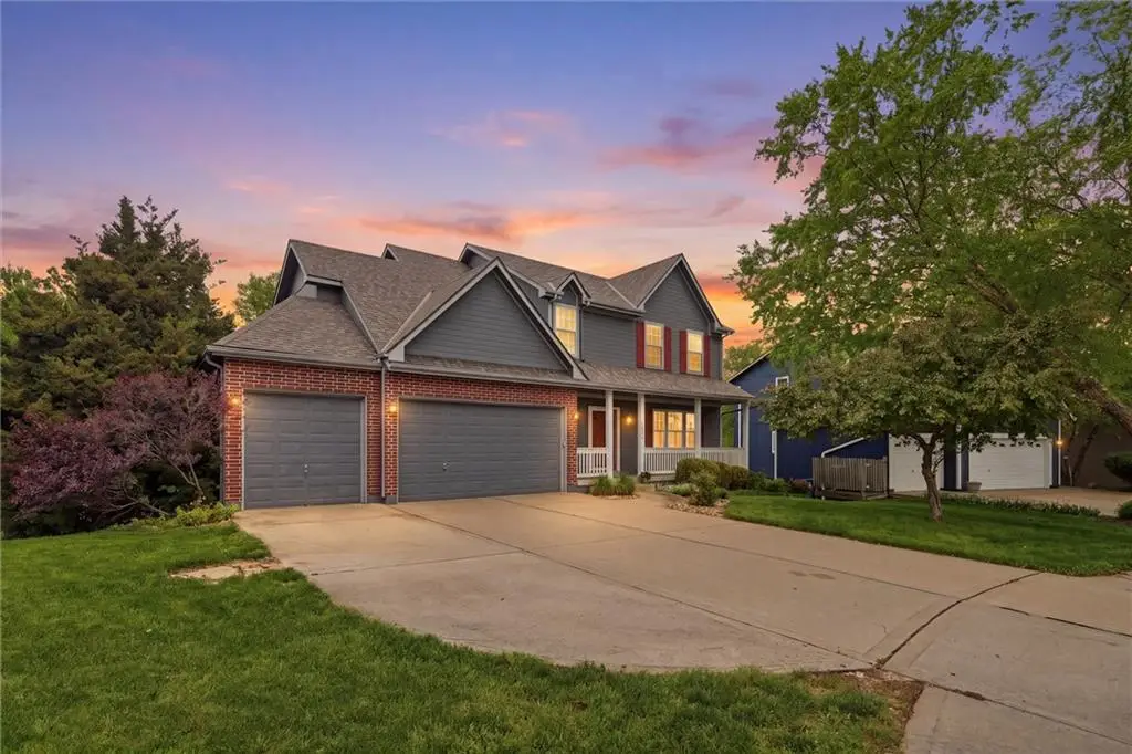 905 Paw Paw Lane, Liberty, MO 64068 - #1