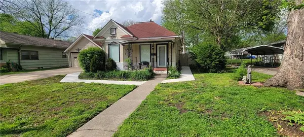 514 E Neosho Street, Iola, KS 66749