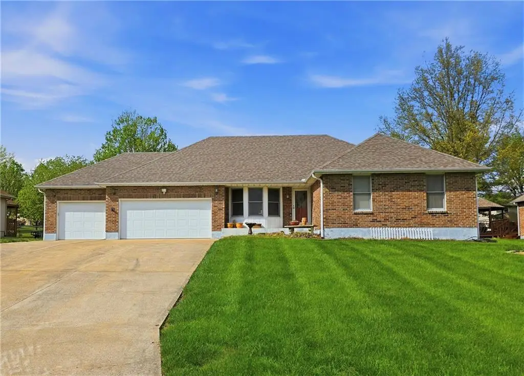 708 W 35th Street, Higginsville, MO 64037 - #1